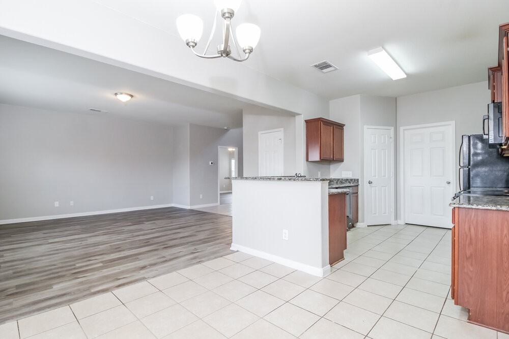 309 Meadow View Ln - Photo 6 of 17