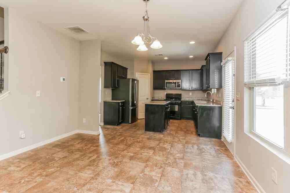 3512 Sandy Bank Dr - Photo 6 of 17