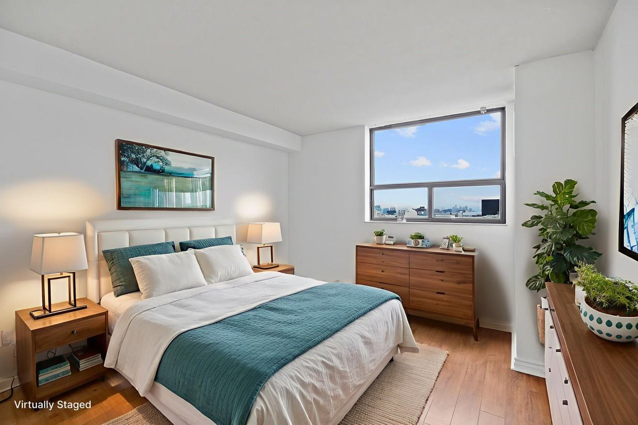 120 St Patrick St - Photo 2 of 9