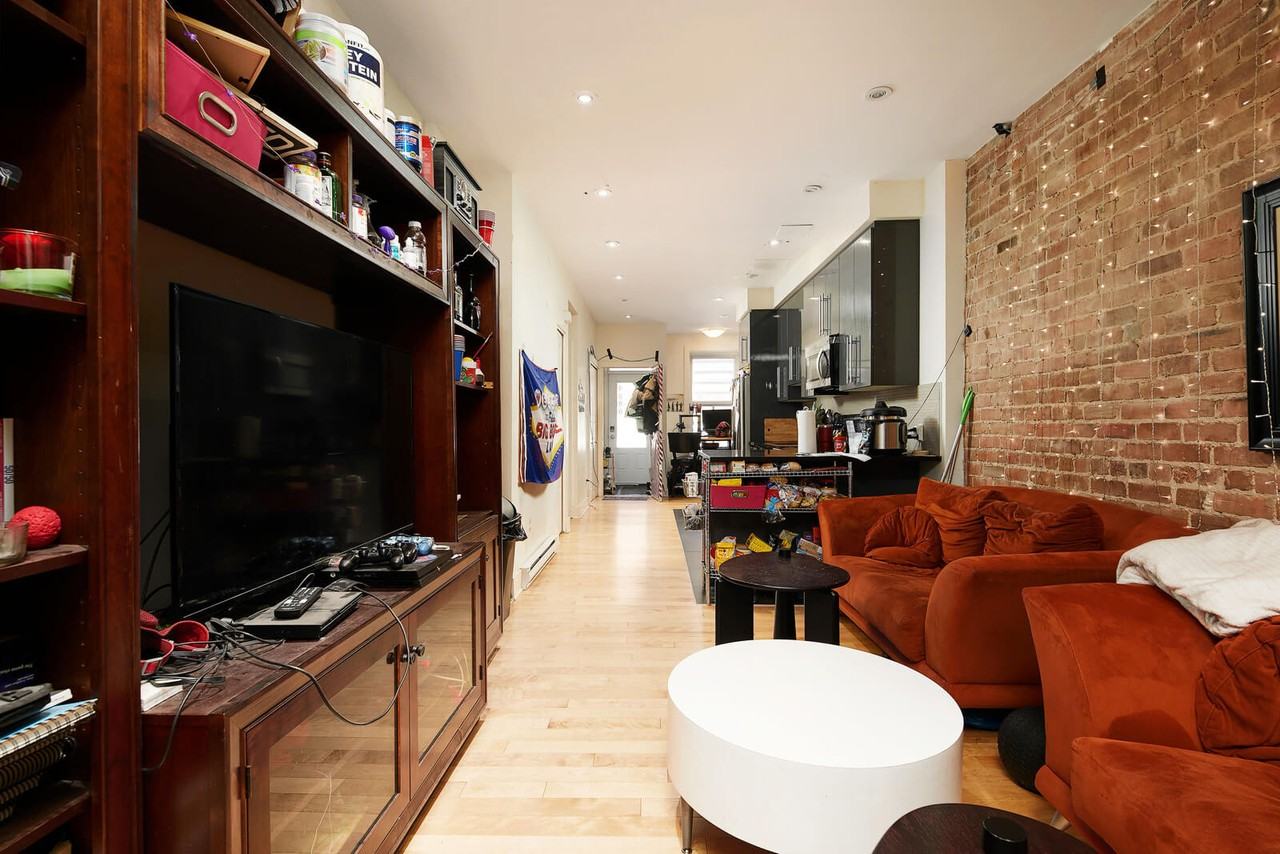 4280 Rue Saint-Urbain - Photo 2 of 8