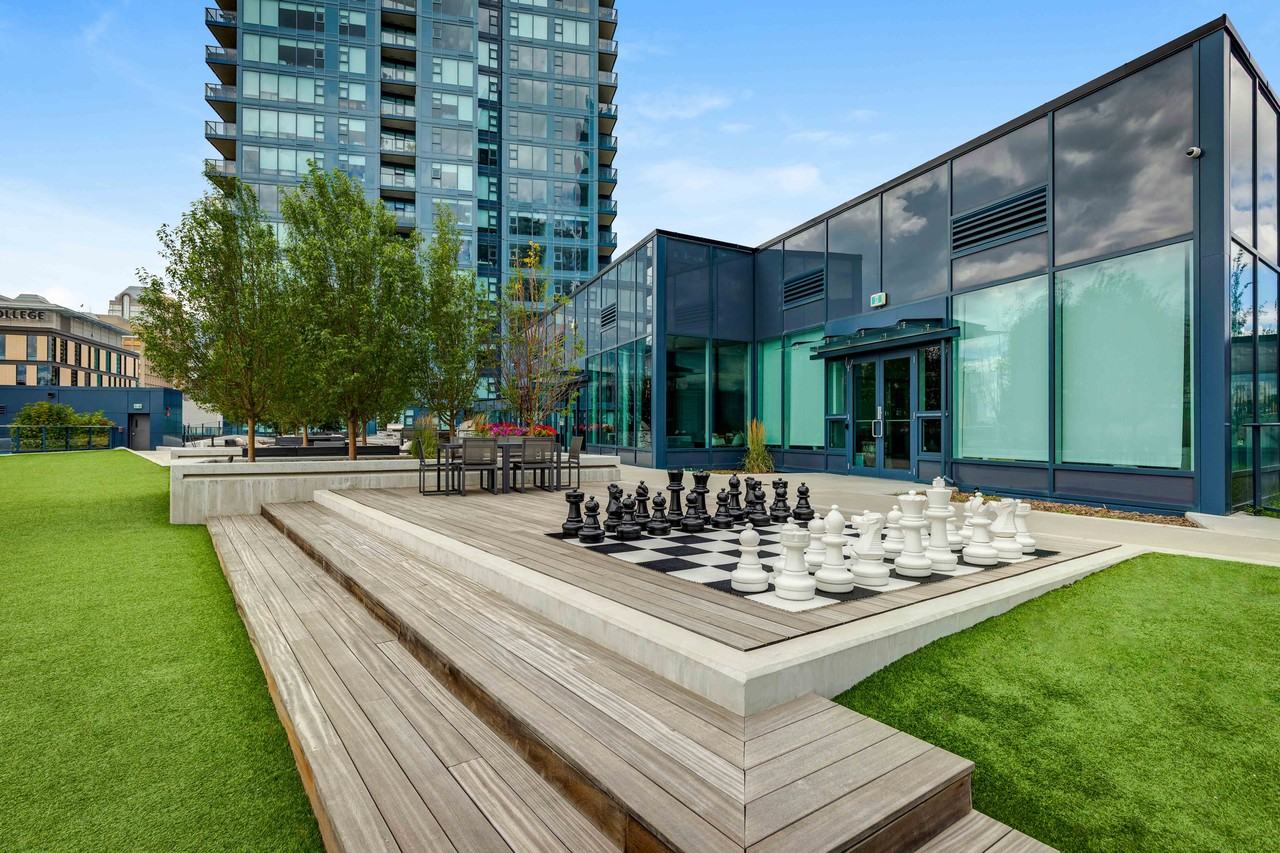 Arris East - Photo 6 of 50