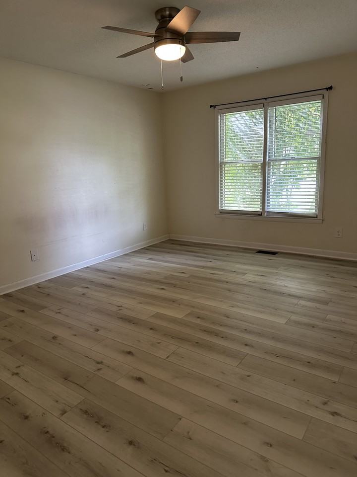 106 Deerfield Dr #NA - Photo 6 of 13