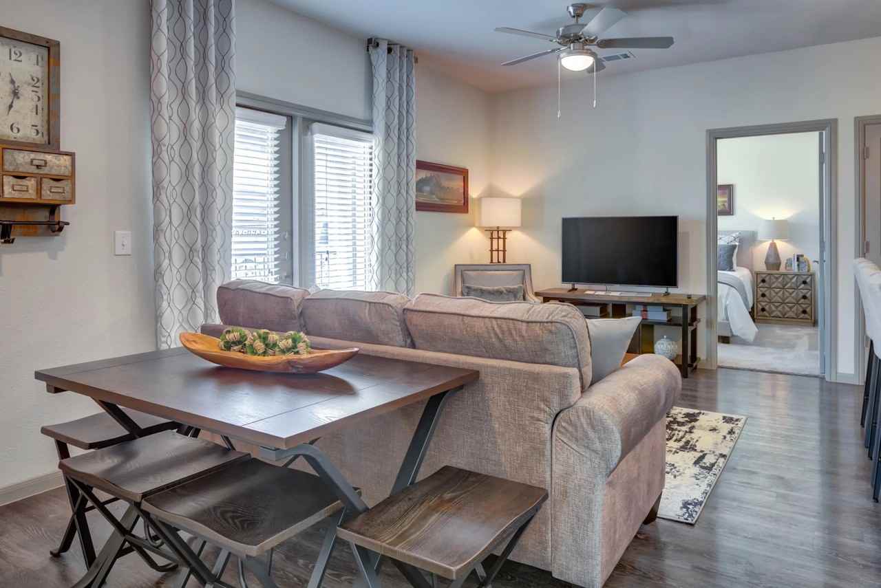 GABRIELS BLUFF & - Photo 3 of 24