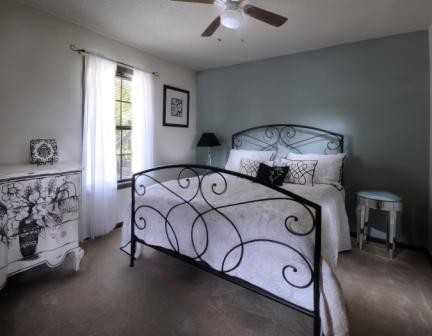 462 Lindsay Street #B