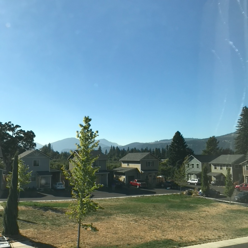 1613 Stella Ln - Photo 2 of 4