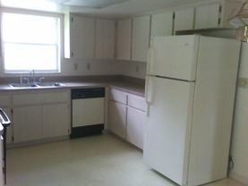 7429 Mead Dr - Photo 1 of 1