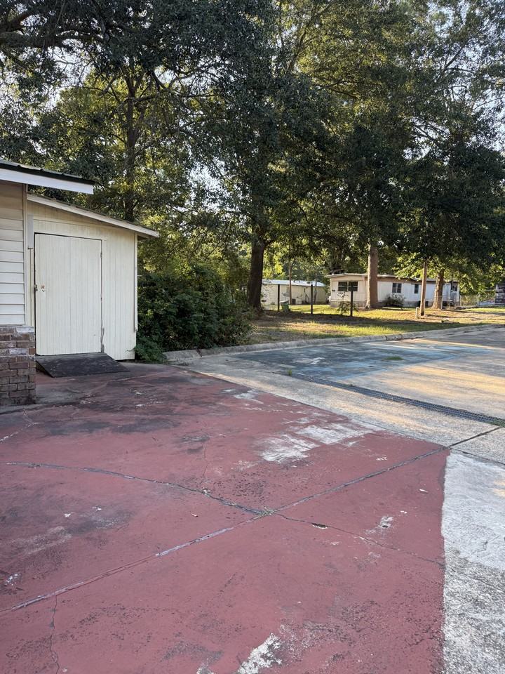 1320 N Highland Ave #NA - Photo 3 of 19