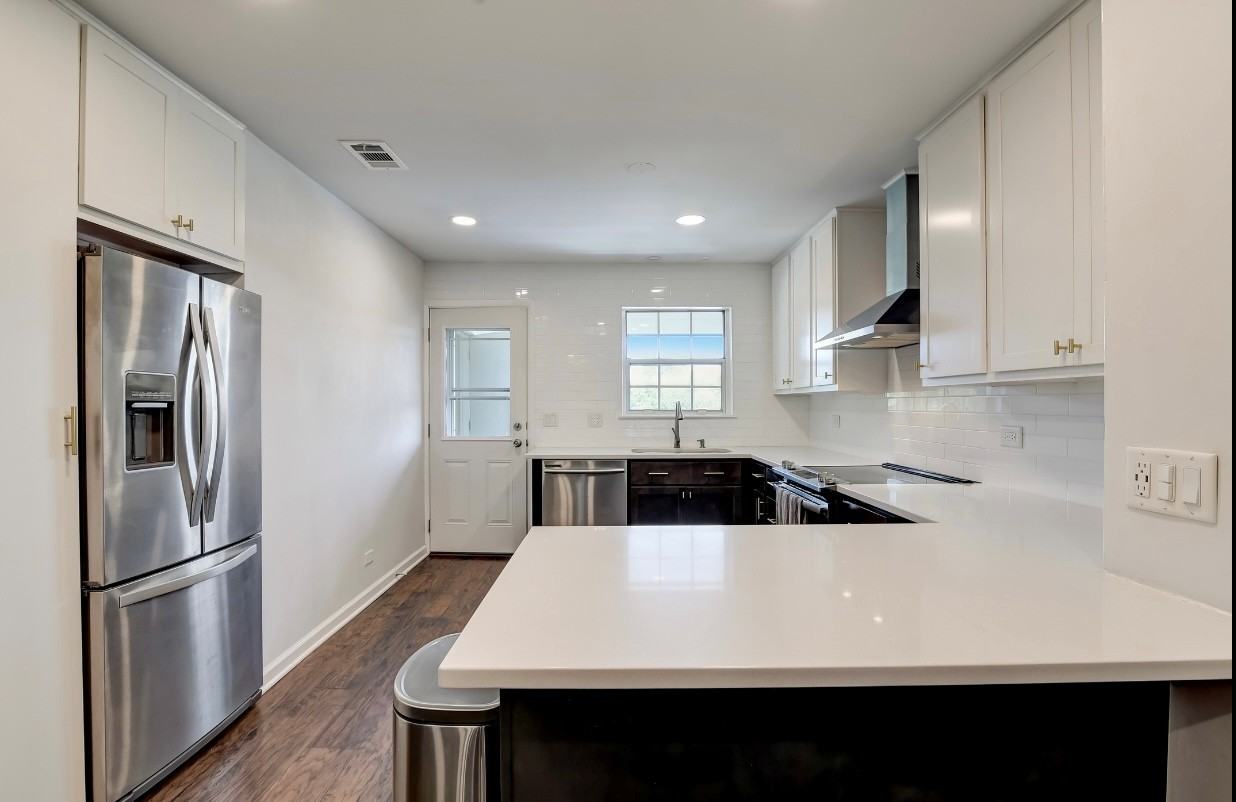 120 E Winchester Rd #E - Photo 6 of 25