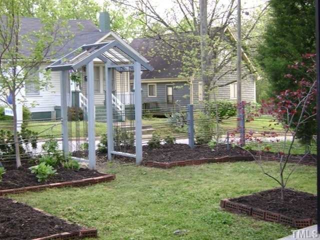 1310 E Jones St #NA - Photo 2 of 8