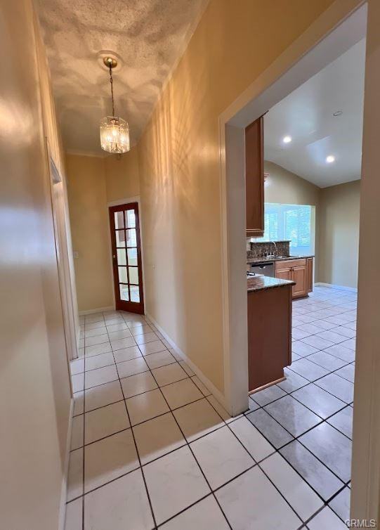 447 N Raymond Ave - Photo 2 of 8
