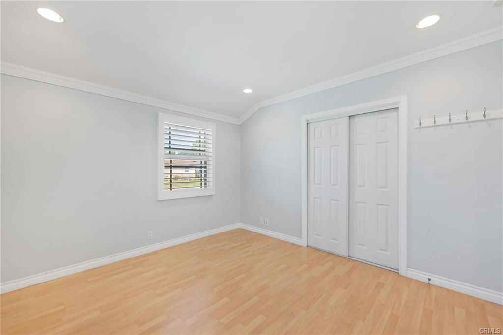 5326 Farna Ave - Photo 3 of 8