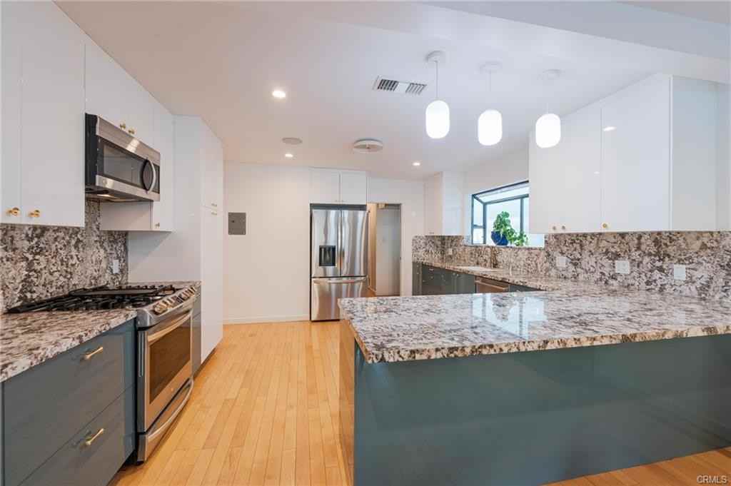 5334 Shenandoah Ave - Photo 2 of 8