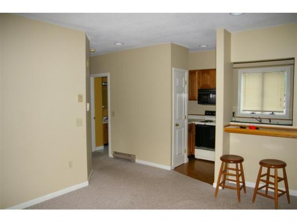 10 School St - Photo 3 of 5