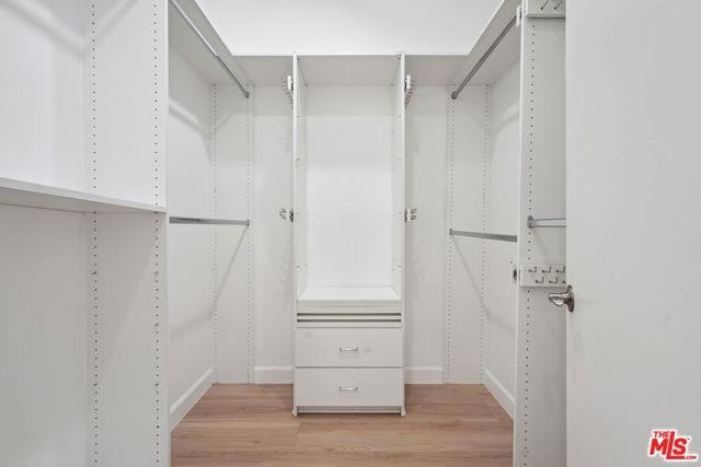 17109 Palisades Circle - Photo 2 of 8