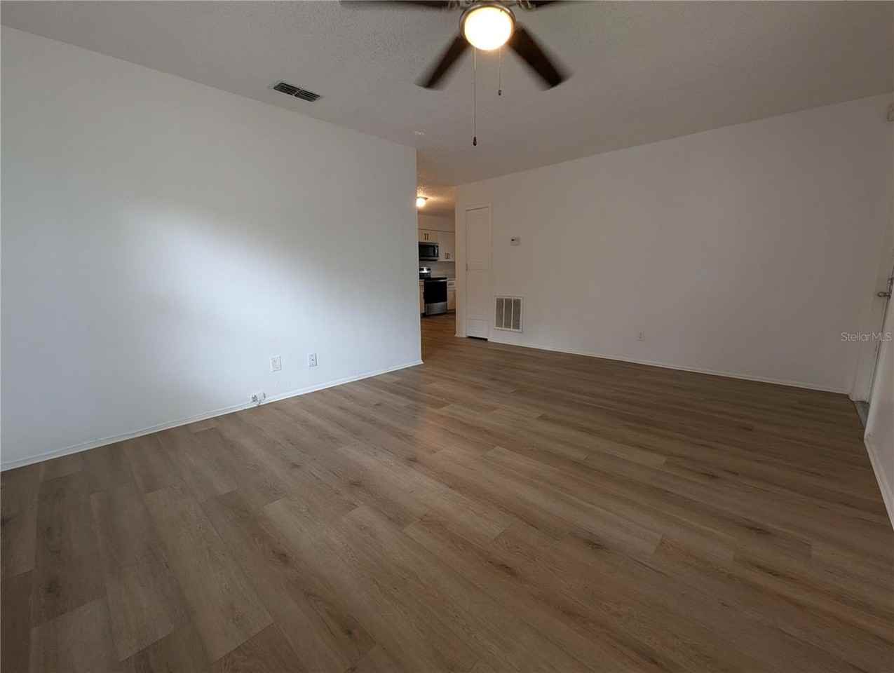 342 21st Ave S - Photo 6 of 30