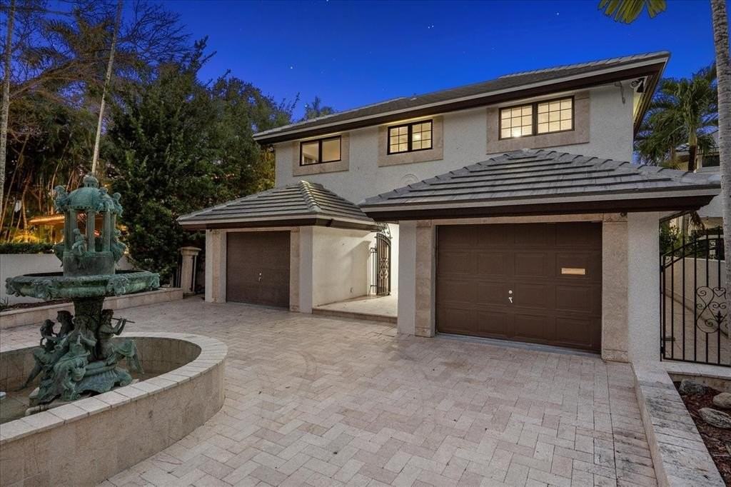 1421 Ponce De Leon Dr - Photo 2 of 50