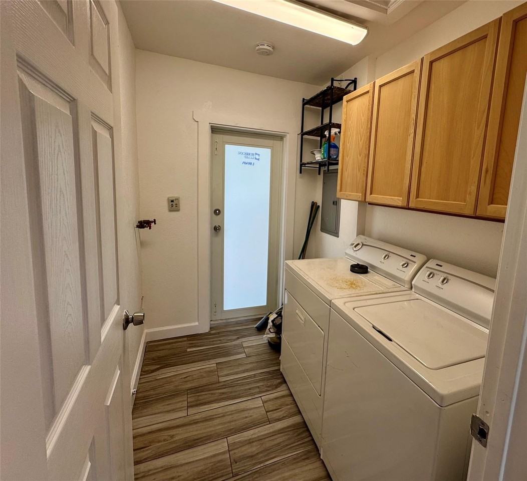 3120 Sw 35th Ave - Photo 3 of 24