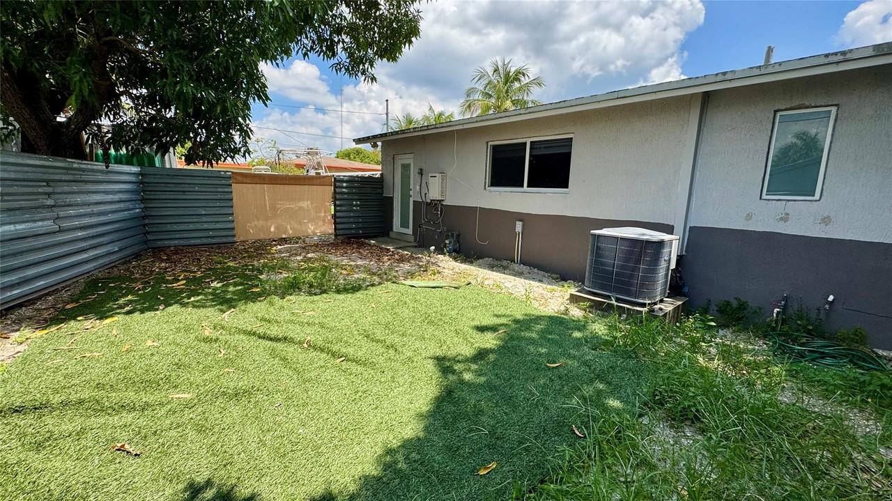 3120 Sw 35th Ave - Photo 5 of 24