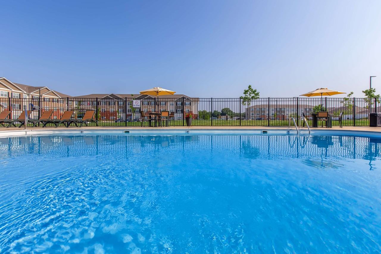 Scenic Station Apartments - Photo 5 of 29