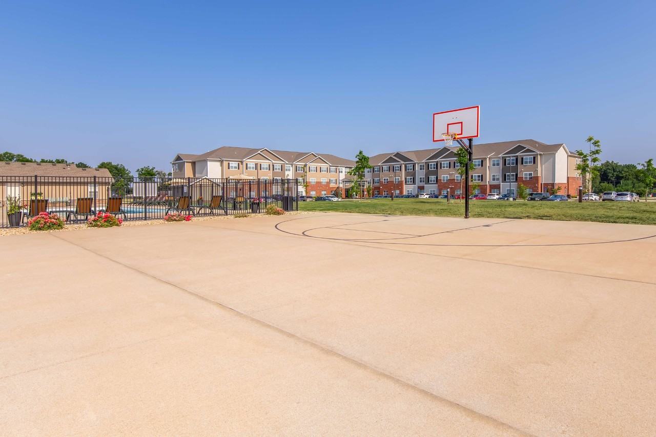 Scenic Station Apartments - Photo 6 of 29