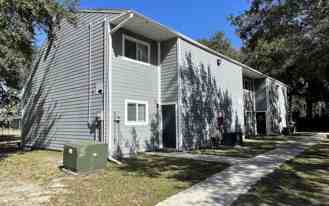102 E Rhodes Dr - Photo 1 of 1