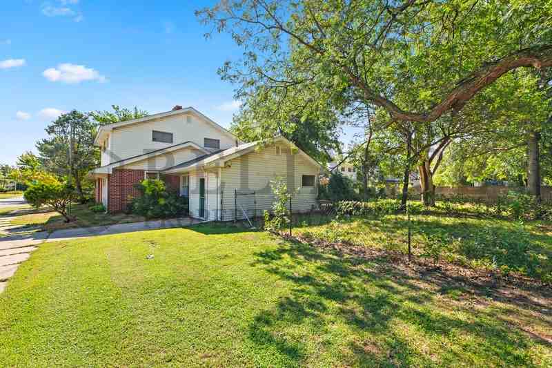 4949 E Orme St - Photo 4 of 26