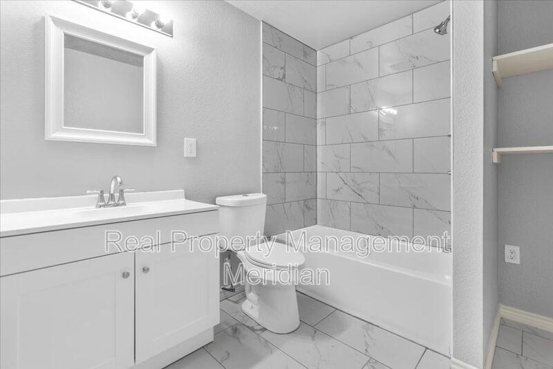 3201 Mccart Ave - Photo 6 of 21