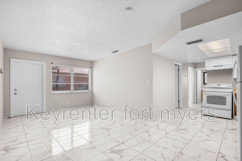 3660 Seminole Ave #28 - Photo 2 of 16