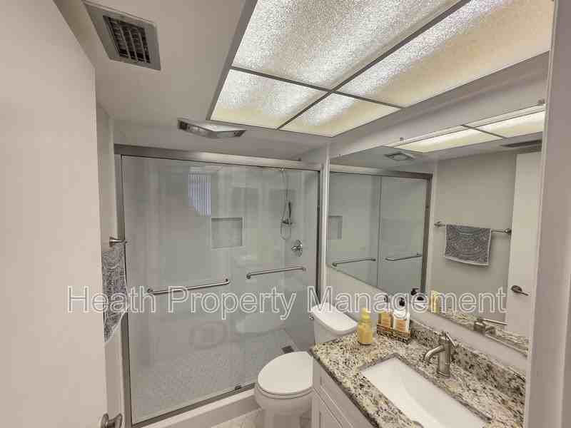 1012 Pearce Drive #304 - Photo 4 of 17