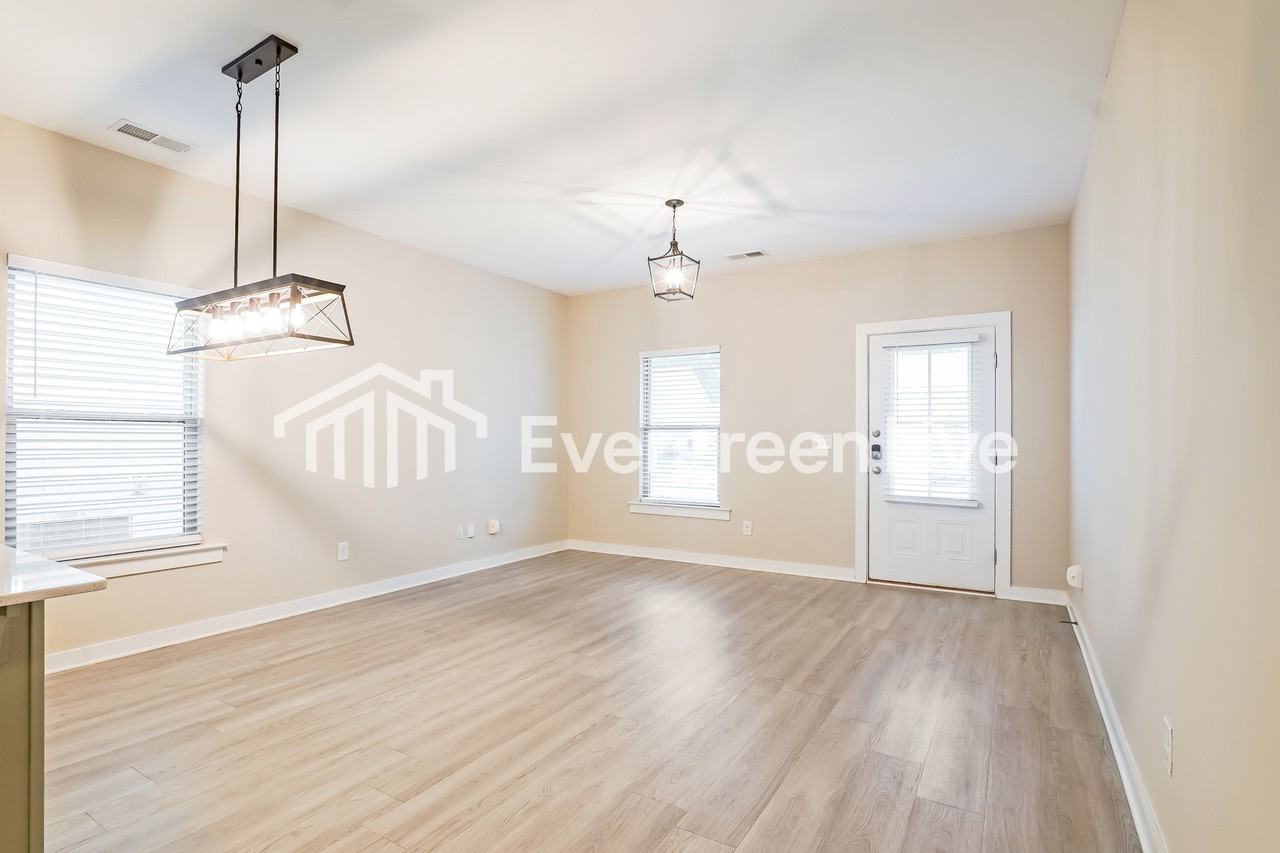 154 Park Dr N - Photo 2 of 18