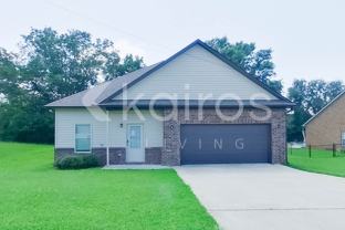165 Maple Leaf Dr - Photo 1 of 1