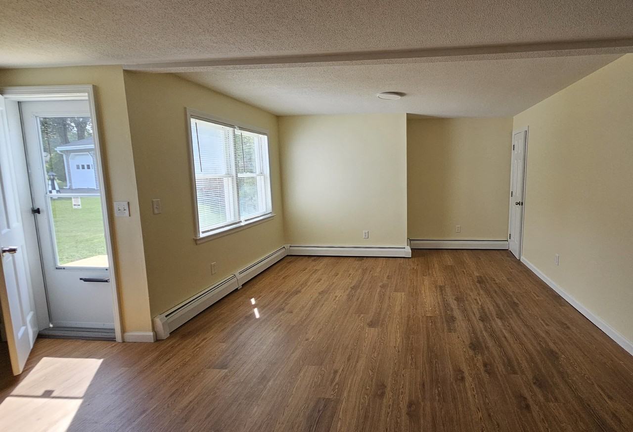 63 Valley View Ln #A - Photo 3 of 12