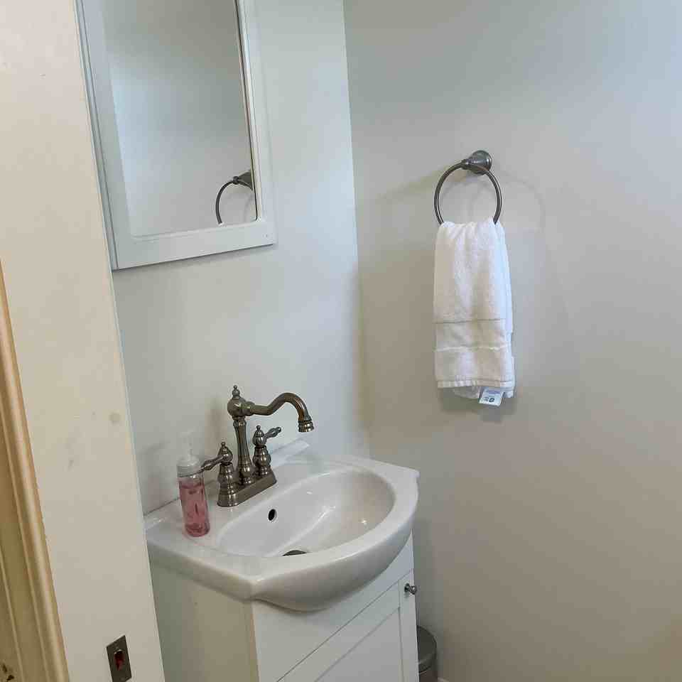7 Carlisle St #5 - Photo 4 of 20