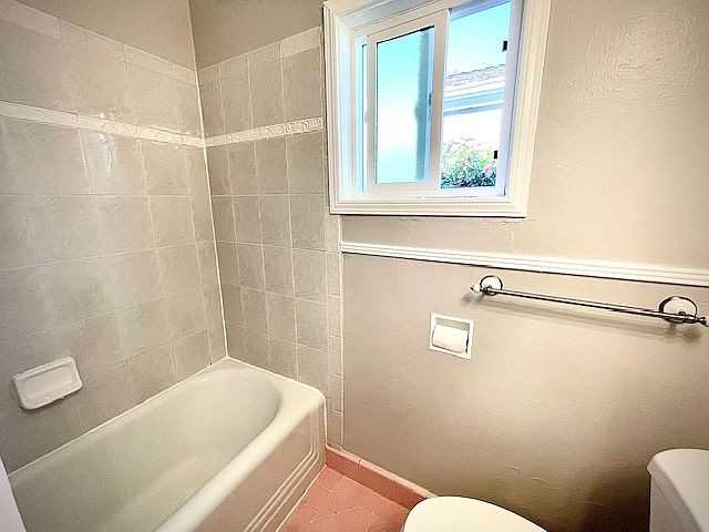 2110 Hanover St #NA - Photo 3 of 10