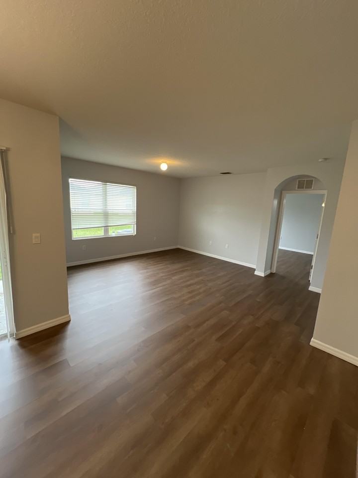 1409 Wallace Manor Pass #NA - Photo 4 of 19