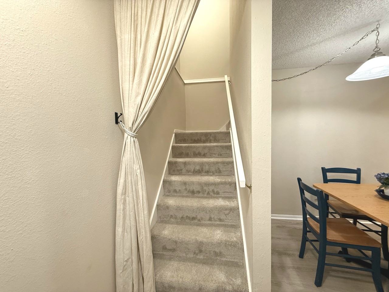 2217 Ne Landover Dr #NA - Photo 2 of 21