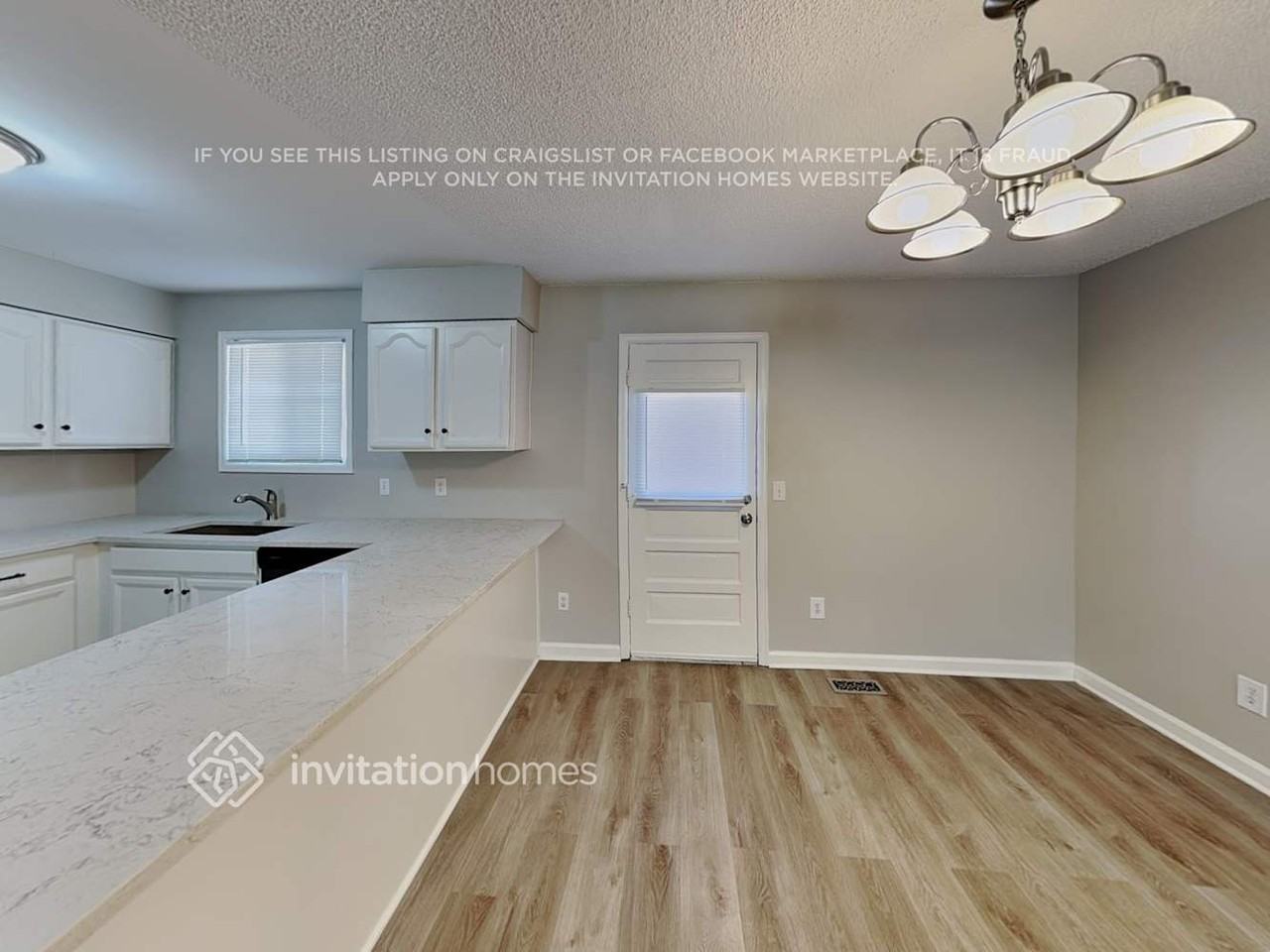1425 E 97th Pl - Photo 4 of 19