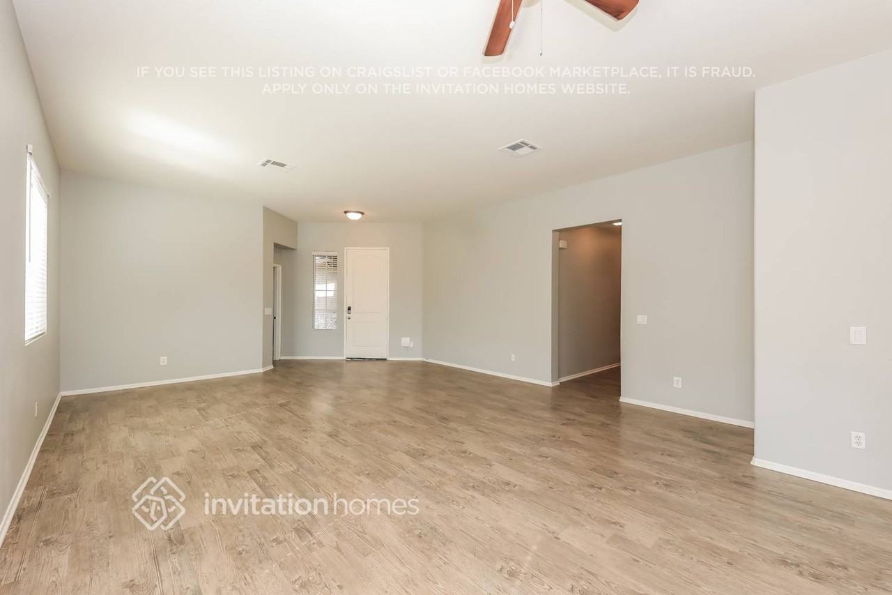835 Brownie Way - Photo 4 of 17