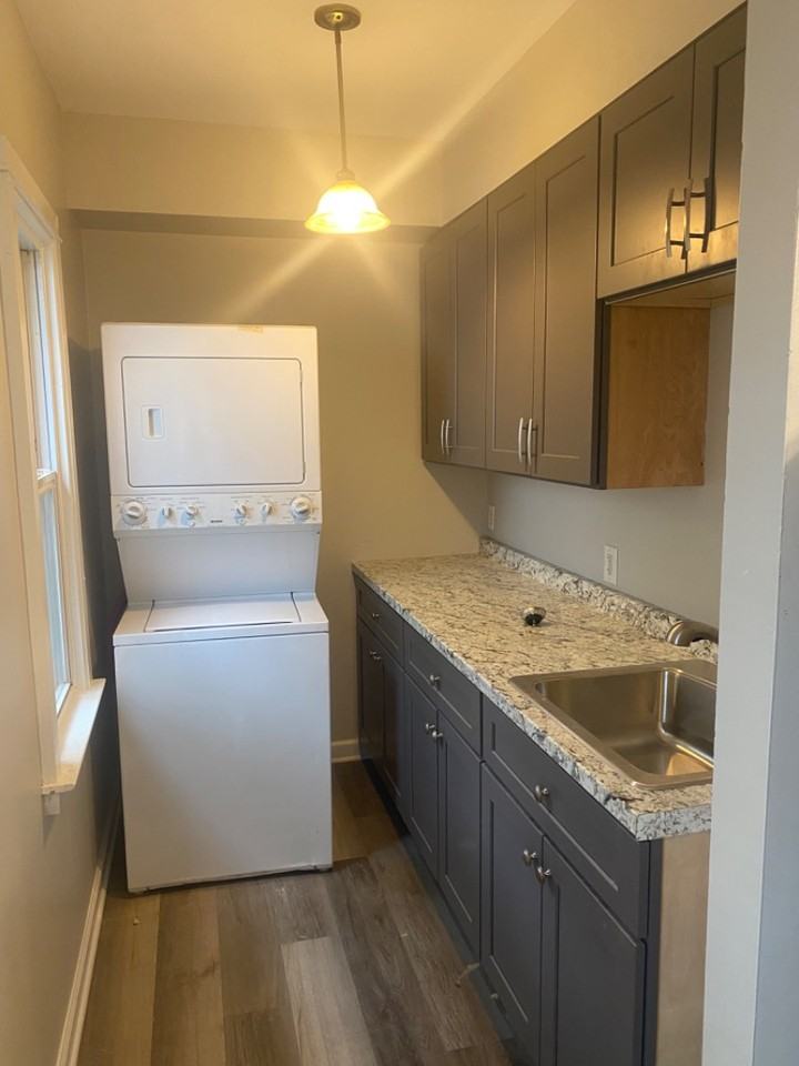 134 Shelton Ave - Photo 2 of 10