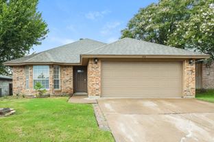 416 Deauville Dr - Photo 1 of 1