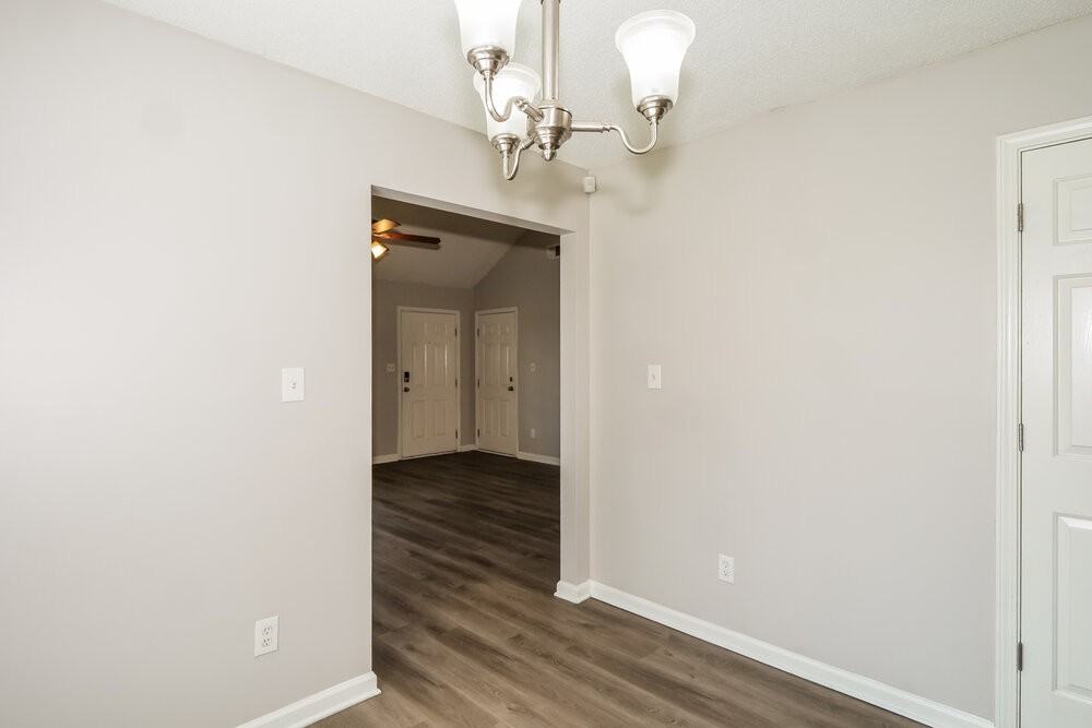 6650 Black Oak Dr - Photo 6 of 16