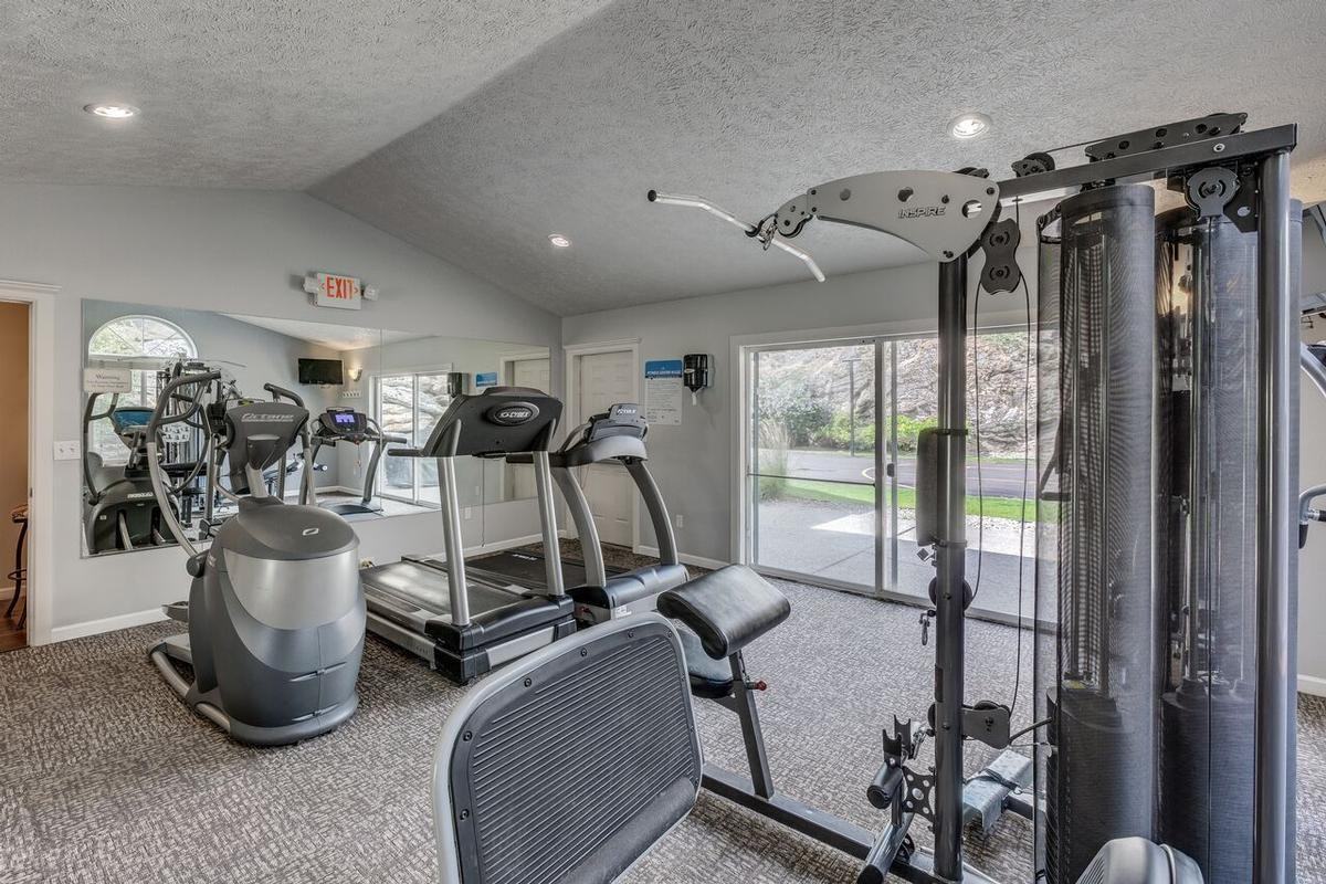 12423 East Mansfield Avenue - Photo 2 of 18