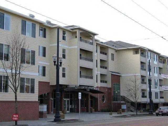 160 Se Washington St - Photo 3 of 6