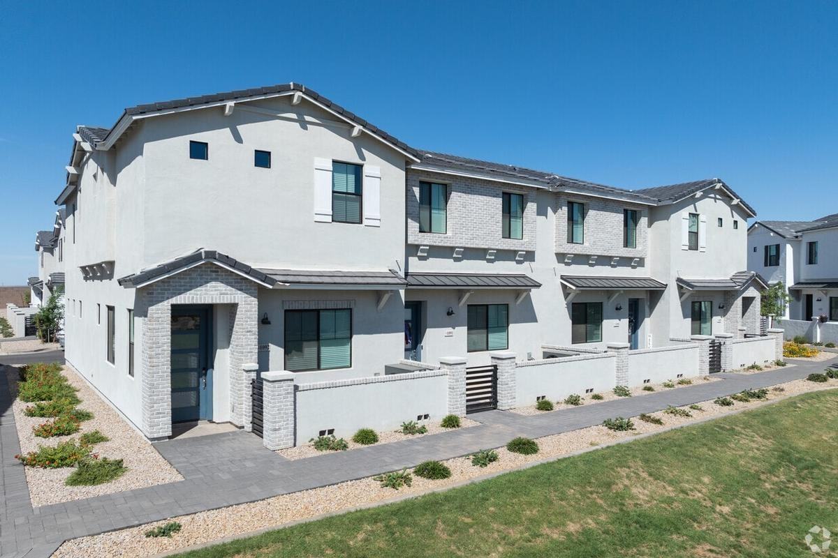 9411 E Cadence Pkwy - Photo 7 of 14