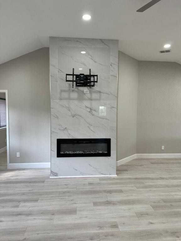 2415 Amber Hill Ln - Photo 3 of 25