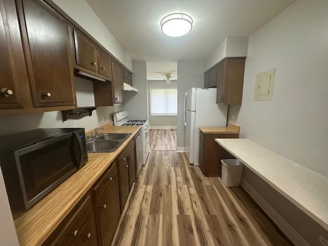 2821 Hobson Rd - Photo 2 of 14