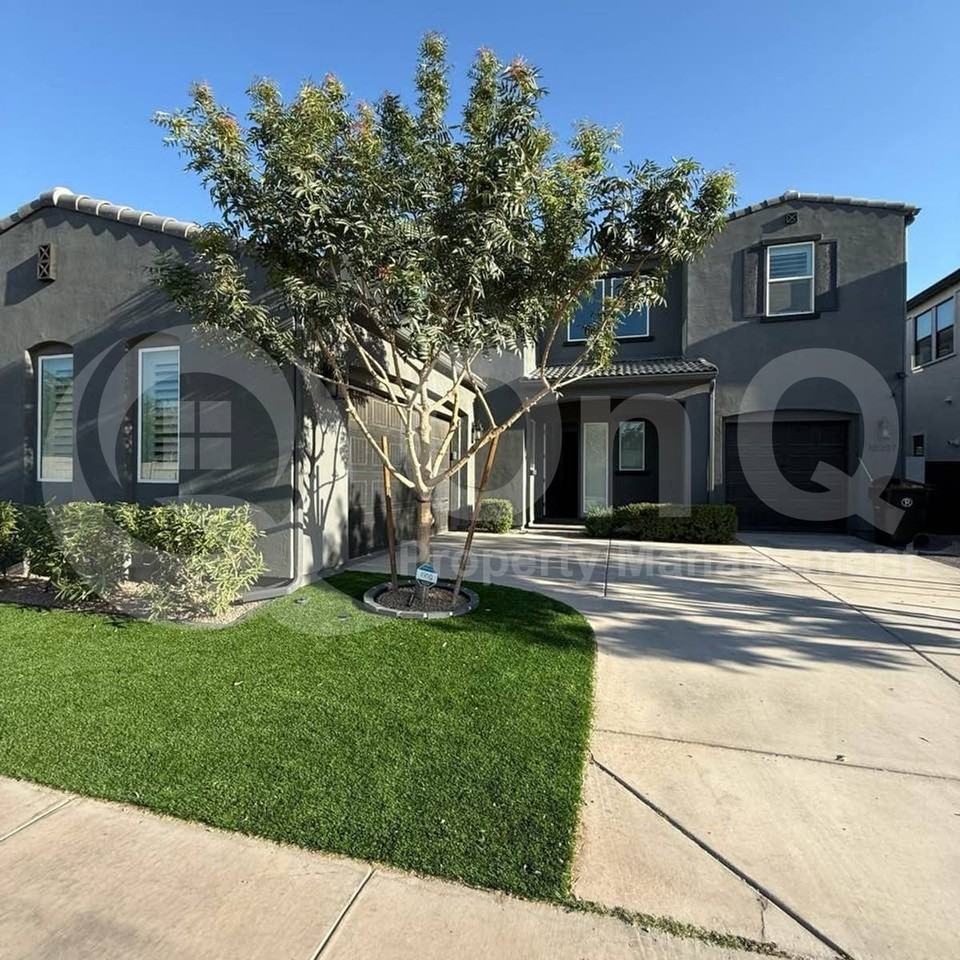 10207 E Tillman Ave - Photo 3 of 10