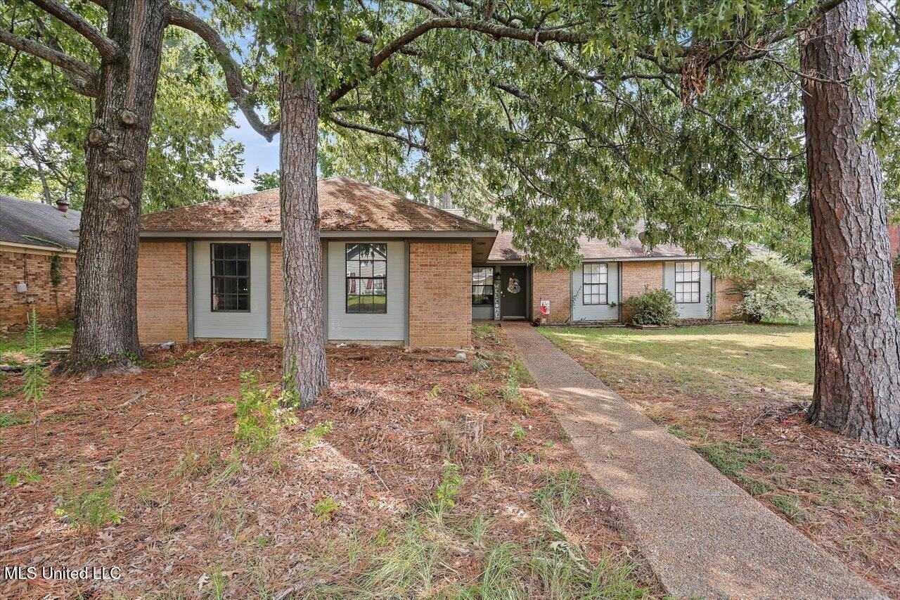 174 Cumberland Rd - Photo 2 of 28