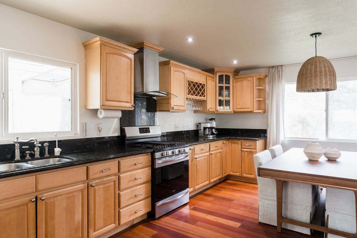 309 S Rios Ave - Photo 6 of 26