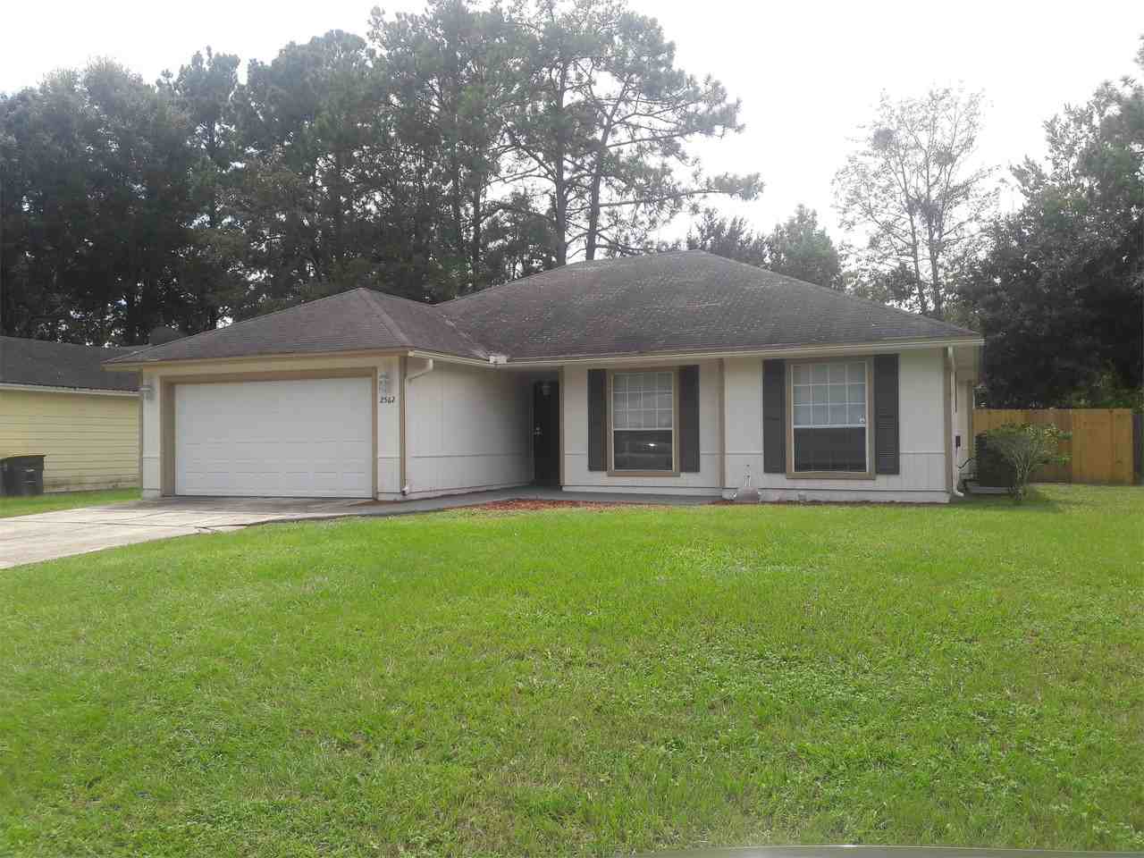 2562 Eiffel Cir W #1 - Photo 4 of 10